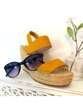 KATHERINE KELLY ~ Orla Yellow Leather Wedge Sandals w/Elastic Straps size 7.5